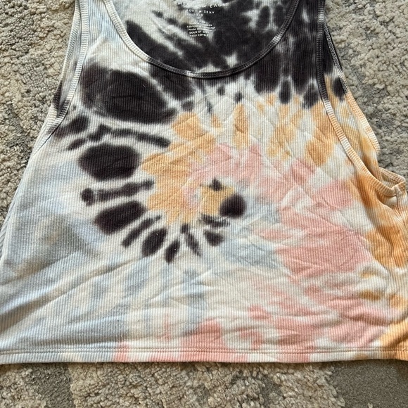 American Tank in L with AE Denim Shorts - Picture 1 of 5